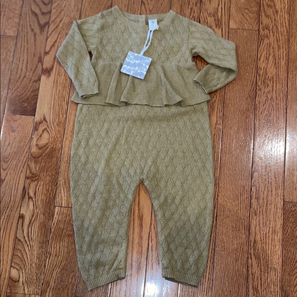 Quinn Textured Knit Baby Sweater in Olive/Brownish color excellent condition